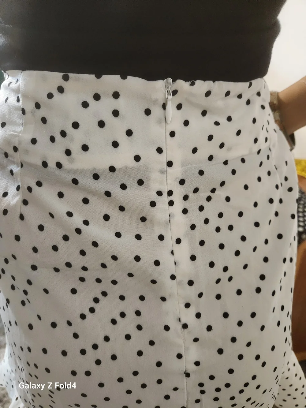 Women's White Polka Dot Ruffle Mini Skirt Sz 8